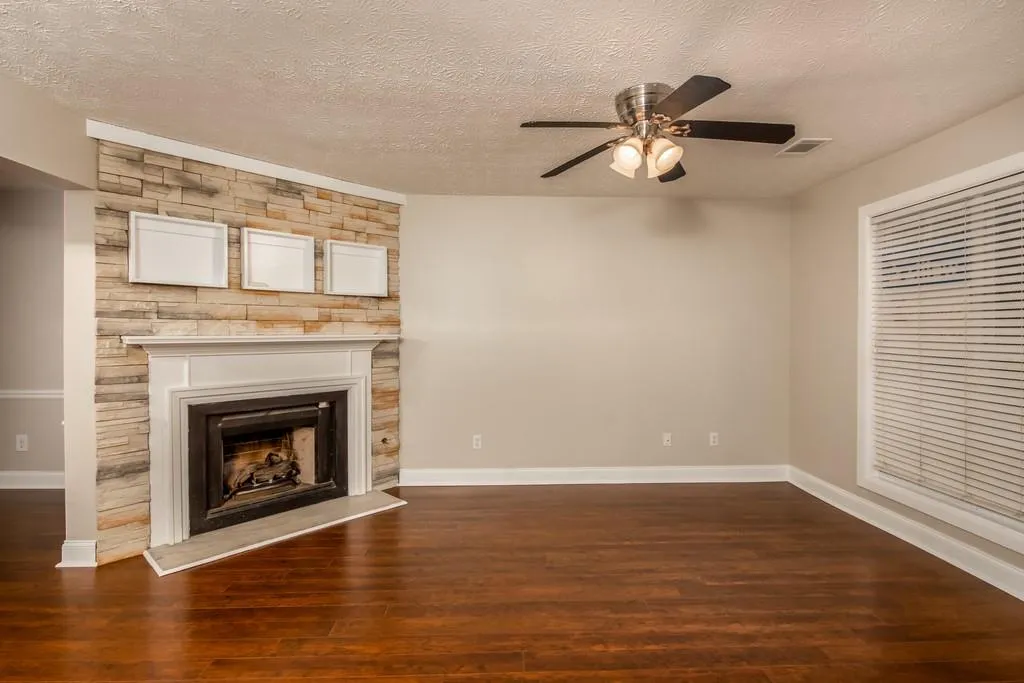 2507 Queen Anne Court, Sandy Springs, Georgia 30350, 2 Bedrooms Bedrooms, ,2 BathroomsBathrooms,Residential,Sold,2507 Queen Anne Court,6640529