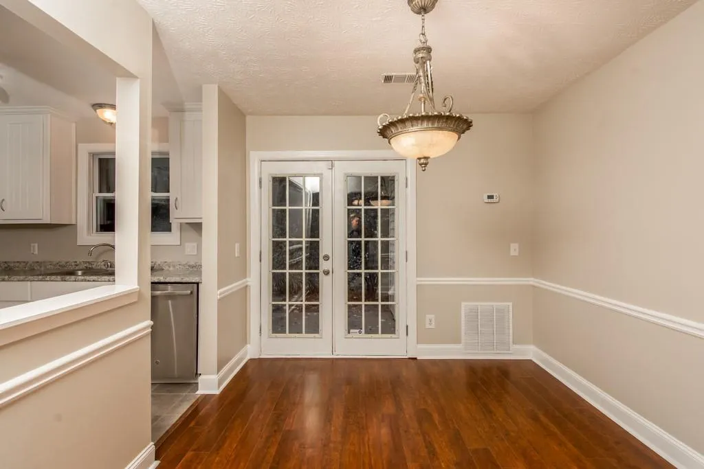 2507 Queen Anne Court, Sandy Springs, Georgia 30350, 2 Bedrooms Bedrooms, ,2 BathroomsBathrooms,Residential,Sold,2507 Queen Anne Court,6640529