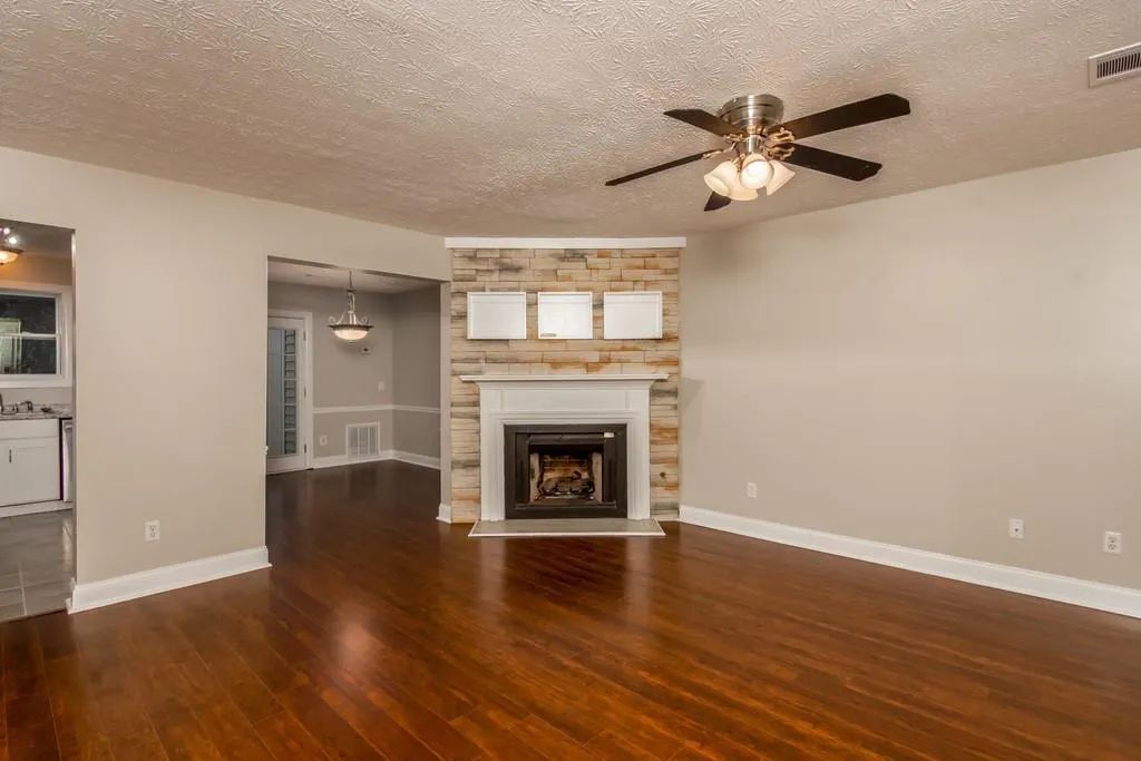 2507 Queen Anne Court, Sandy Springs, Georgia 30350, 2 Bedrooms Bedrooms, ,2 BathroomsBathrooms,Residential,Sold,2507 Queen Anne Court,6640529