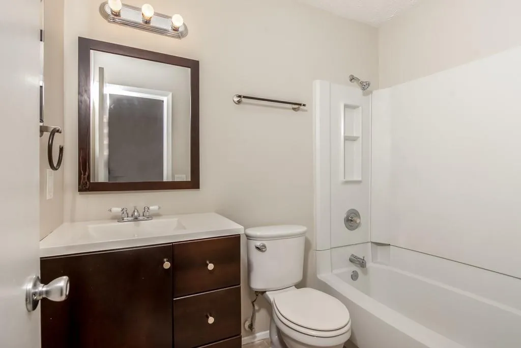 2507 Queen Anne Court, Sandy Springs, Georgia 30350, 2 Bedrooms Bedrooms, ,2 BathroomsBathrooms,Residential,Sold,2507 Queen Anne Court,6640529