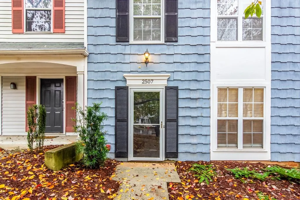 2507 Queen Anne Court, Sandy Springs, Georgia 30350, 2 Bedrooms Bedrooms, ,2 BathroomsBathrooms,Residential,Sold,2507 Queen Anne Court,6640529