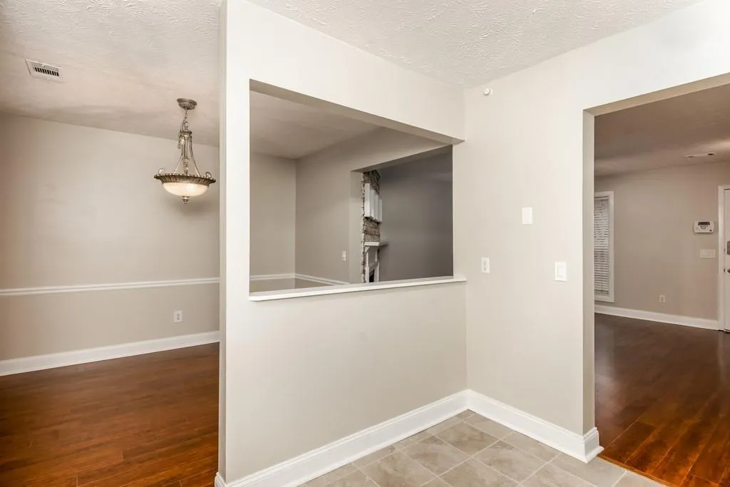 2507 Queen Anne Court, Sandy Springs, Georgia 30350, 2 Bedrooms Bedrooms, ,2 BathroomsBathrooms,Residential,Sold,2507 Queen Anne Court,6640529