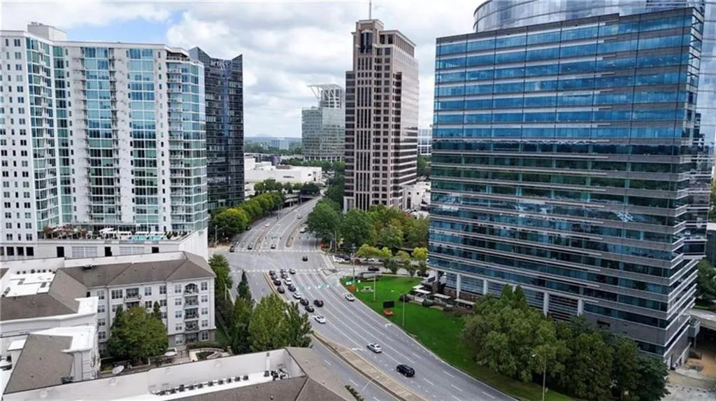 3604 N Stratford Road Ne, Atlanta, Georgia 30342, 4 Bedrooms Bedrooms, ,2 BathroomsBathrooms,Residential,For Sale,3604 N Stratford Road Ne,7673416