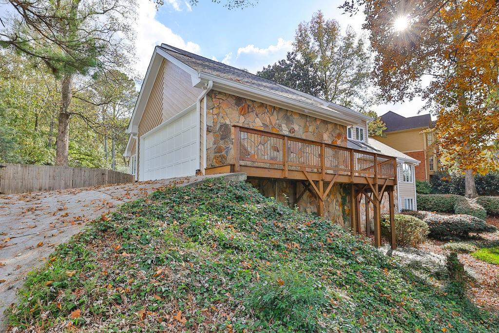 5025 Spruce Bluff Drive, Sandy Springs, Georgia 30350, 4 Bedrooms Bedrooms, ,4 BathroomsBathrooms,Residential,Sold,5025 Spruce Bluff Drive,7295967