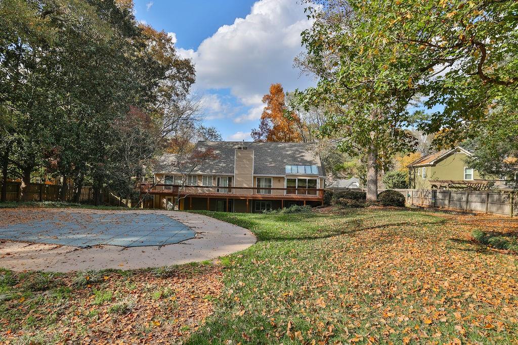 5025 Spruce Bluff Drive, Sandy Springs, Georgia 30350, 4 Bedrooms Bedrooms, ,4 BathroomsBathrooms,Residential,Sold,5025 Spruce Bluff Drive,7295967