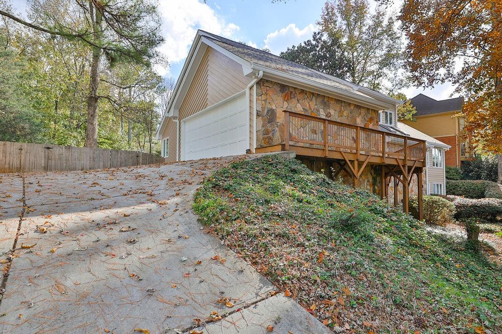 5025 Spruce Bluff Drive, Sandy Springs, Georgia 30350, 4 Bedrooms Bedrooms, ,4 BathroomsBathrooms,Residential,Sold,5025 Spruce Bluff Drive,7295967