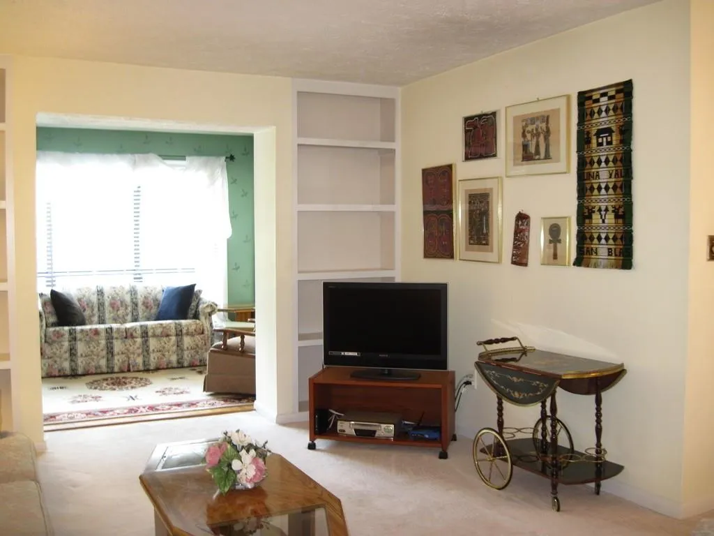 8740 Roswell Road Unit 5a, Sandy Springs, Georgia 30350, 2 Bedrooms Bedrooms, ,2 BathroomsBathrooms,Residential,Sold,8740 Roswell Road Unit 5a,6540790