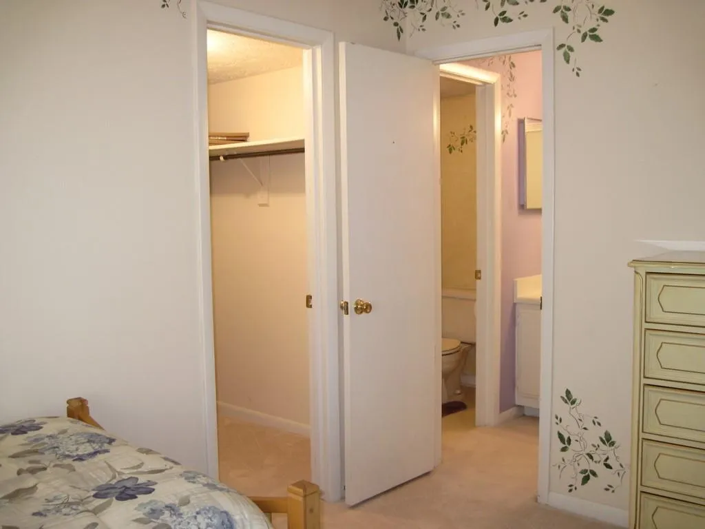 8740 Roswell Road Unit 5a, Sandy Springs, Georgia 30350, 2 Bedrooms Bedrooms, ,2 BathroomsBathrooms,Residential,Sold,8740 Roswell Road Unit 5a,6540790