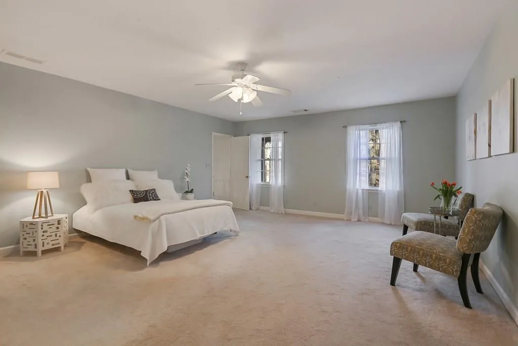 990 Buckhorn E, Sandy Springs, Georgia 30350, 5 Bedrooms Bedrooms, ,4 BathroomsBathrooms,Residential,Sold,990 Buckhorn E,6119864