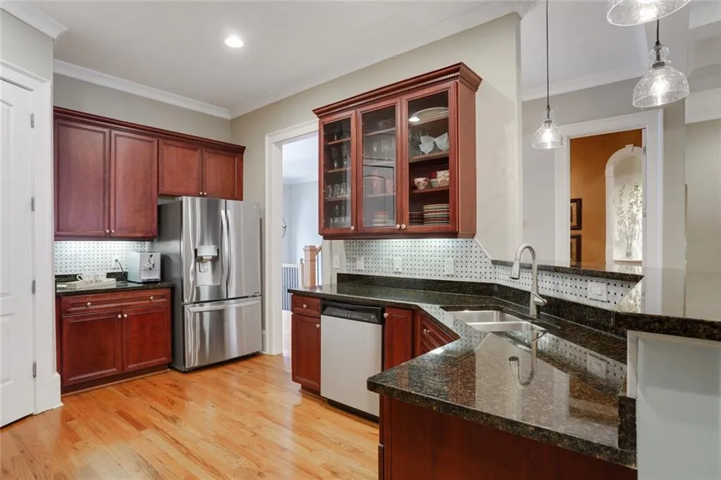 1070 Charles Towne Square, Atlanta, Georgia 30328, 4 Bedrooms Bedrooms, ,3 BathroomsBathrooms,Residential,Sold,1070 Charles Towne Square,6859504