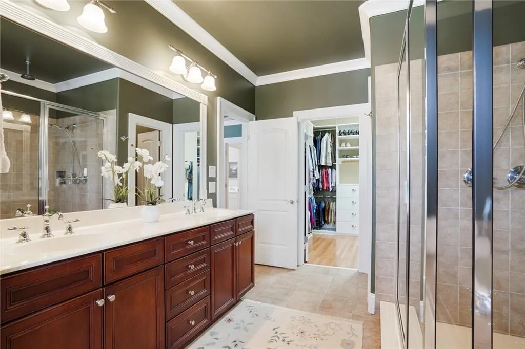 1070 Charles Towne Square, Atlanta, Georgia 30328, 4 Bedrooms Bedrooms, ,3 BathroomsBathrooms,Residential,Sold,1070 Charles Towne Square,6859504