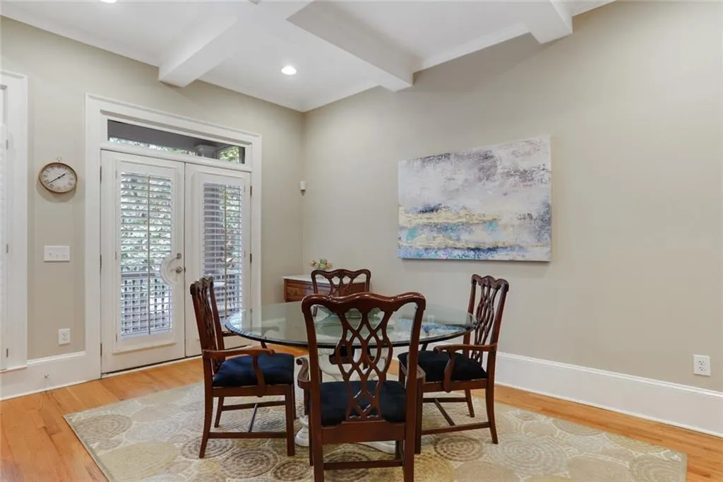 1070 Charles Towne Square, Atlanta, Georgia 30328, 4 Bedrooms Bedrooms, ,3 BathroomsBathrooms,Residential,Sold,1070 Charles Towne Square,6859504