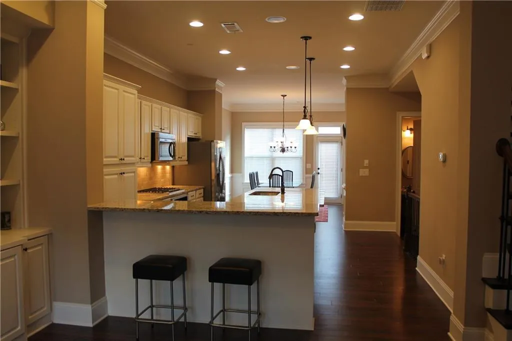 206 Alderwood Point, Sandy Springs, Georgia 30328, 3 Bedrooms Bedrooms, ,3 BathroomsBathrooms,Residential,Sold,206 Alderwood Point,5876088
