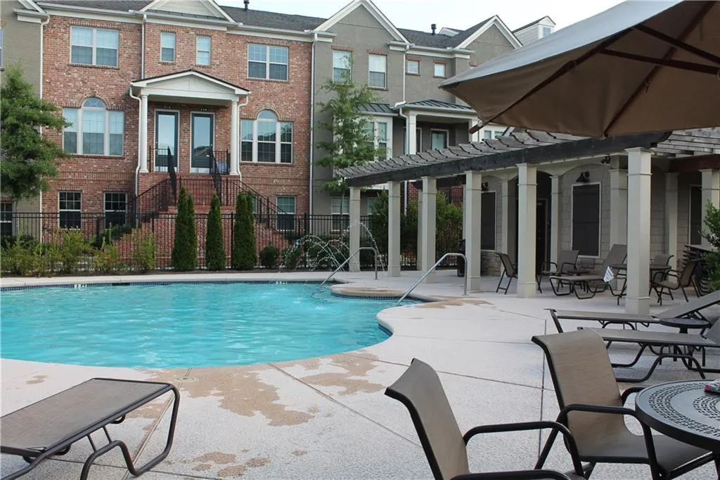 206 Alderwood Point, Sandy Springs, Georgia 30328, 3 Bedrooms Bedrooms, ,3 BathroomsBathrooms,Residential,Sold,206 Alderwood Point,5876088
