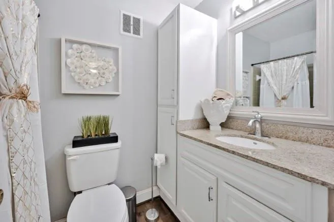 6700 Roswell Road Unit 21c, Sandy Springs, Georgia 30328, 2 Bedrooms Bedrooms, ,1 BathroomBathrooms,Residential,Sold,6700 Roswell Road Unit 21c,6913429