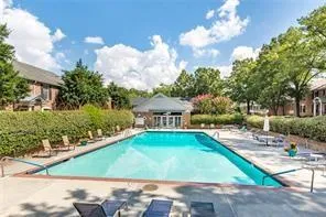 6700 Roswell Road Unit 21c, Sandy Springs, Georgia 30328, 2 Bedrooms Bedrooms, ,1 BathroomBathrooms,Residential,Sold,6700 Roswell Road Unit 21c,6913429