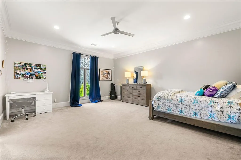 1250 Crest Valley Drive, Atlanta, Georgia 30327, 6 Bedrooms Bedrooms, ,6 BathroomsBathrooms,Residential,Sold,1250 Crest Valley Drive,7356944