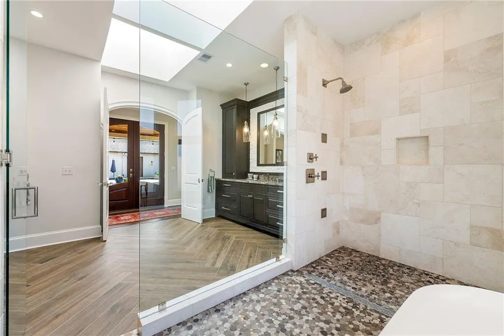 1250 Crest Valley Drive, Atlanta, Georgia 30327, 6 Bedrooms Bedrooms, ,6 BathroomsBathrooms,Residential,Sold,1250 Crest Valley Drive,7356944