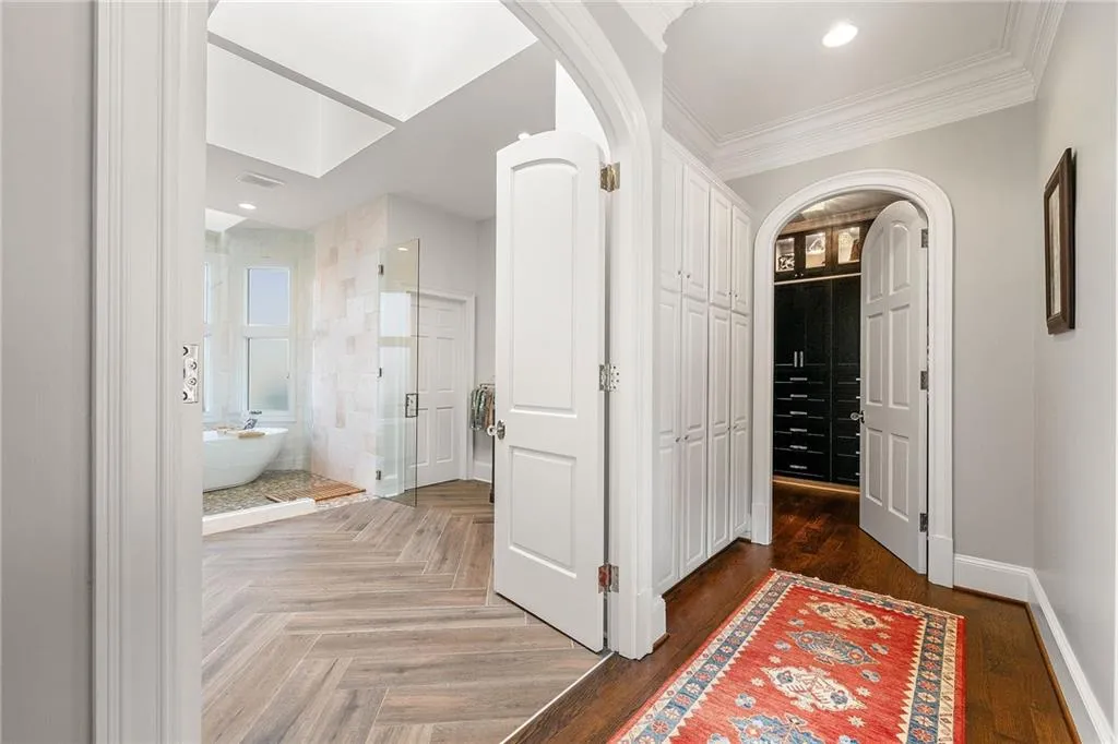1250 Crest Valley Drive, Atlanta, Georgia 30327, 6 Bedrooms Bedrooms, ,6 BathroomsBathrooms,Residential,Sold,1250 Crest Valley Drive,7356944