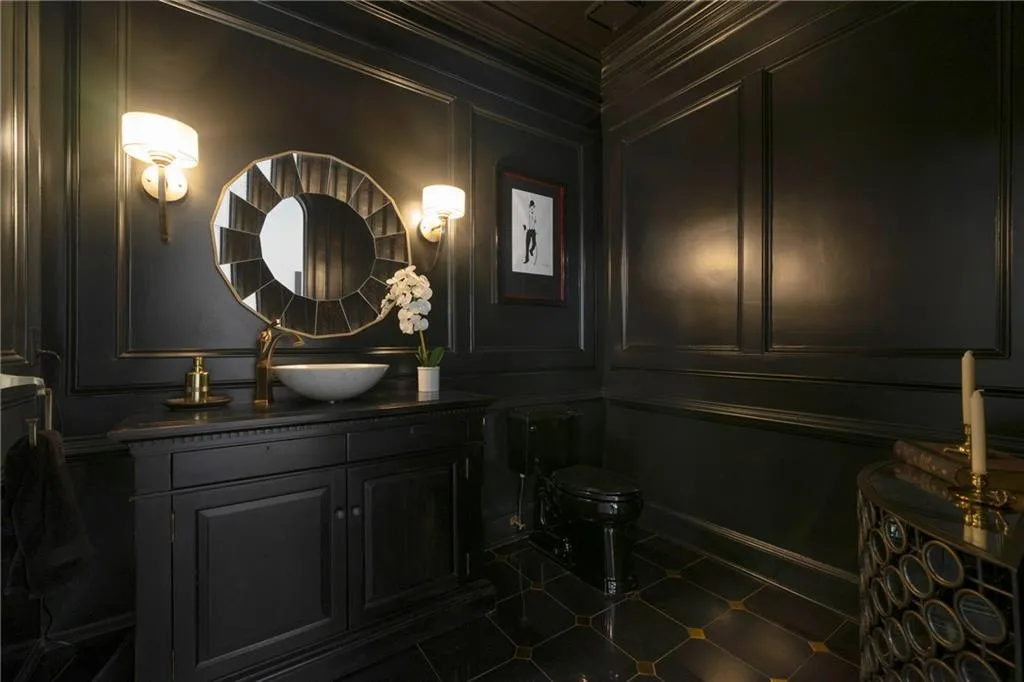 1250 Crest Valley Drive, Atlanta, Georgia 30327, 6 Bedrooms Bedrooms, ,6 BathroomsBathrooms,Residential,Sold,1250 Crest Valley Drive,7356944