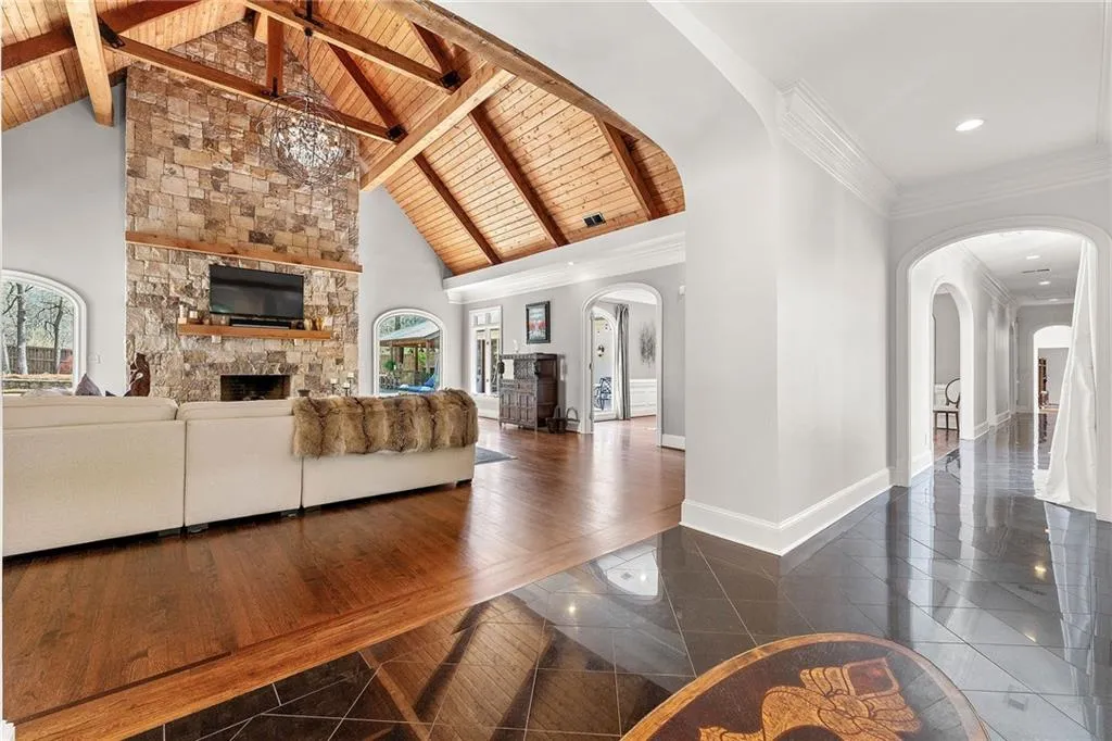 1250 Crest Valley Drive, Atlanta, Georgia 30327, 6 Bedrooms Bedrooms, ,6 BathroomsBathrooms,Residential,Sold,1250 Crest Valley Drive,7356944