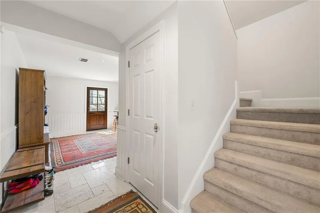 1250 Crest Valley Drive, Atlanta, Georgia 30327, 6 Bedrooms Bedrooms, ,6 BathroomsBathrooms,Residential,Sold,1250 Crest Valley Drive,7356944