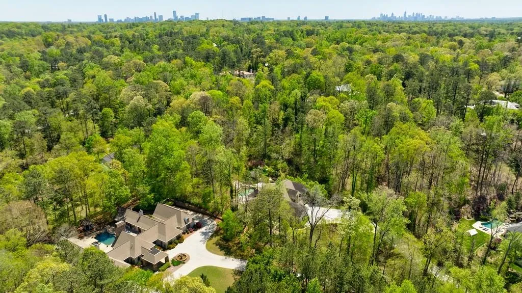 1250 Crest Valley Drive, Atlanta, Georgia 30327, 6 Bedrooms Bedrooms, ,6 BathroomsBathrooms,Residential,Sold,1250 Crest Valley Drive,7356944