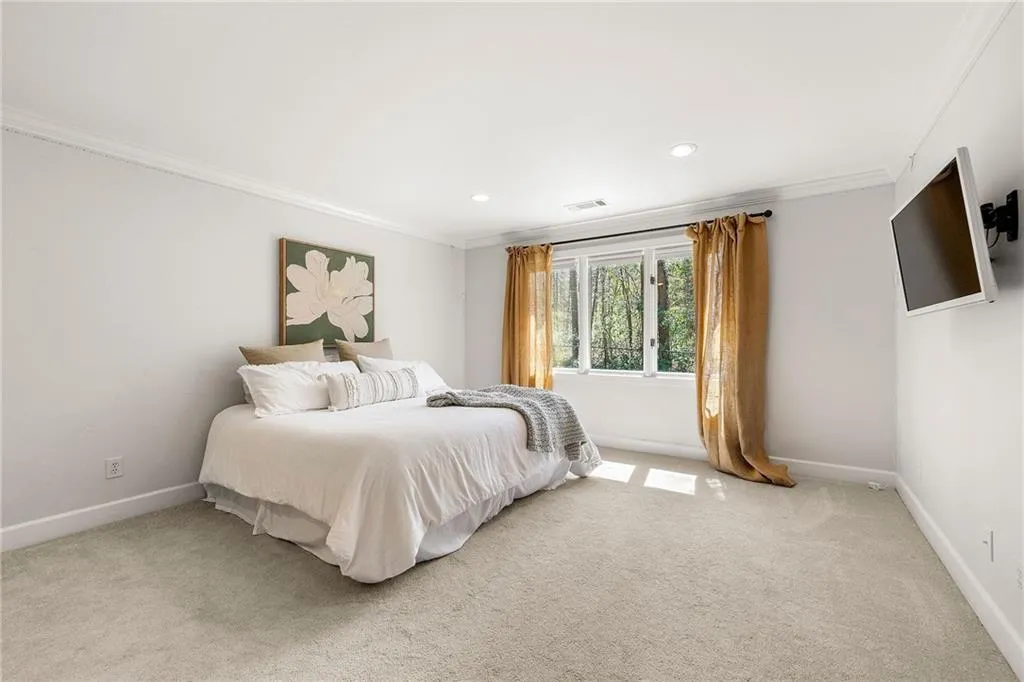 1250 Crest Valley Drive, Atlanta, Georgia 30327, 6 Bedrooms Bedrooms, ,6 BathroomsBathrooms,Residential,Sold,1250 Crest Valley Drive,7356944