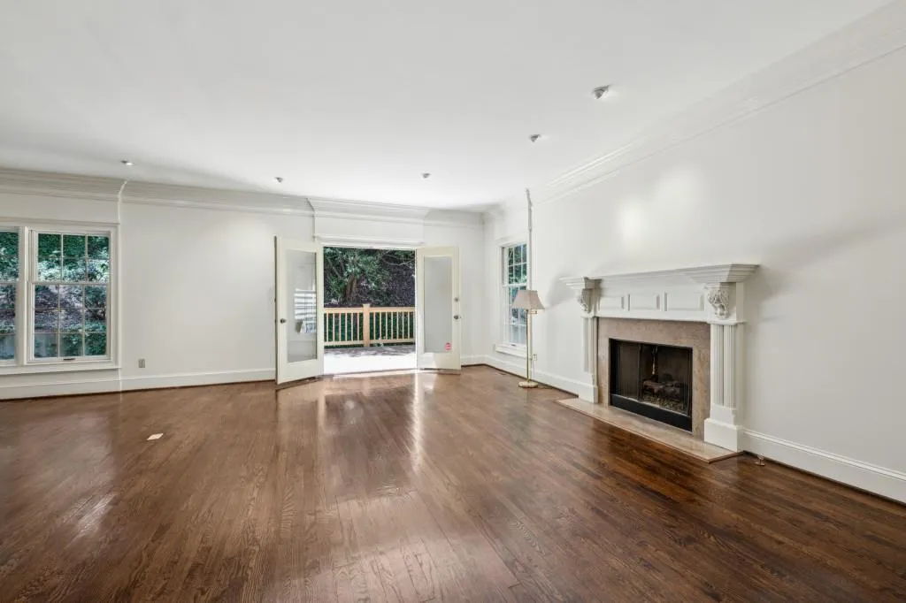 51 Ivy Chase Ne, Atlanta, Georgia 30342, 3 Bedrooms Bedrooms, ,2 BathroomsBathrooms,Residential,For Sale,51 Ivy Chase Ne,7585214