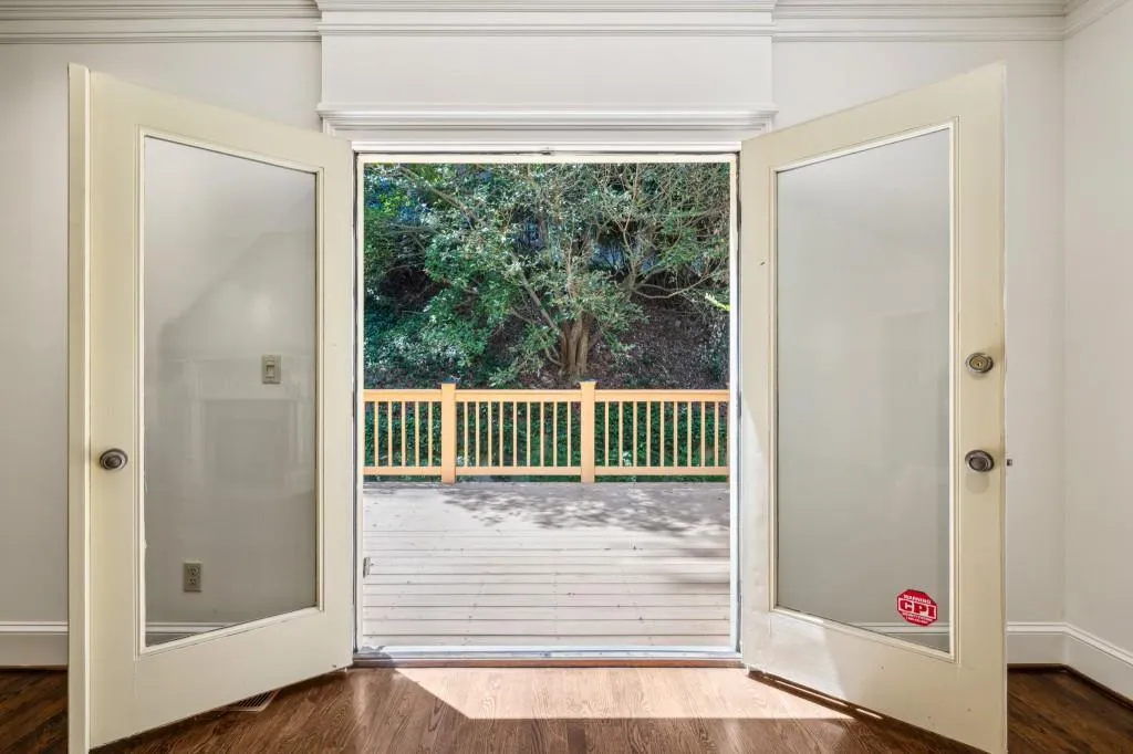 51 Ivy Chase Ne, Atlanta, Georgia 30342, 3 Bedrooms Bedrooms, ,2 BathroomsBathrooms,Residential,For Sale,51 Ivy Chase Ne,7585214