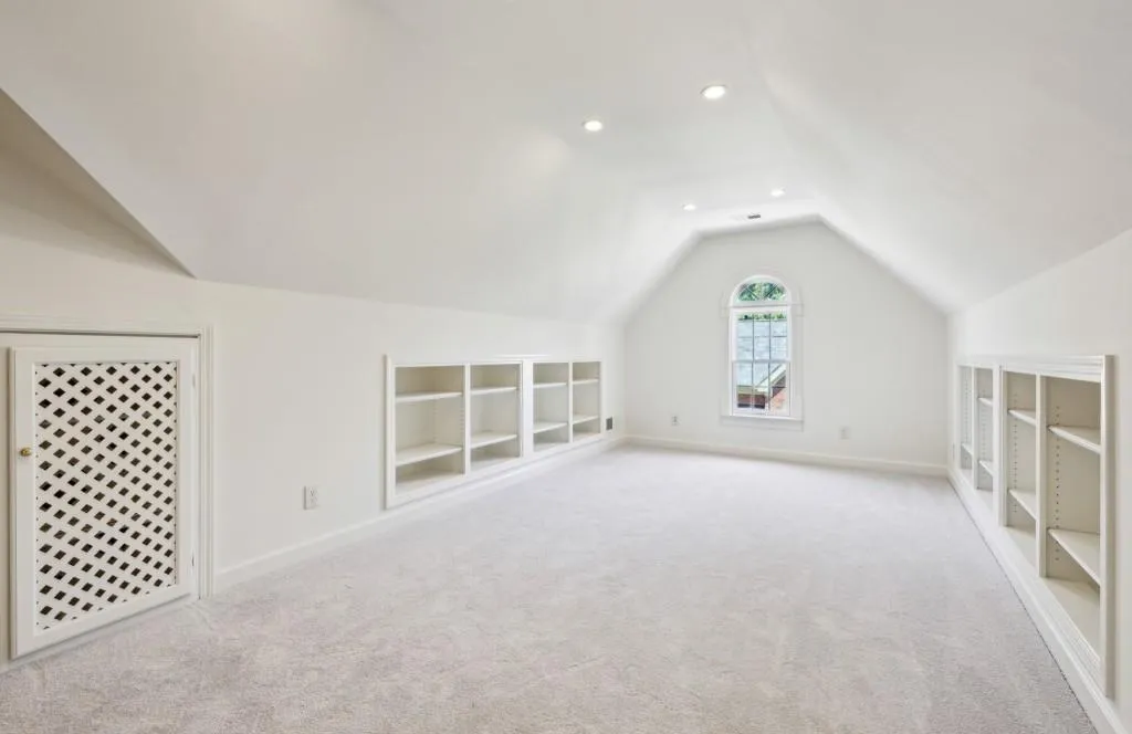51 Ivy Chase Ne, Atlanta, Georgia 30342, 3 Bedrooms Bedrooms, ,2 BathroomsBathrooms,Residential,For Sale,51 Ivy Chase Ne,7585214