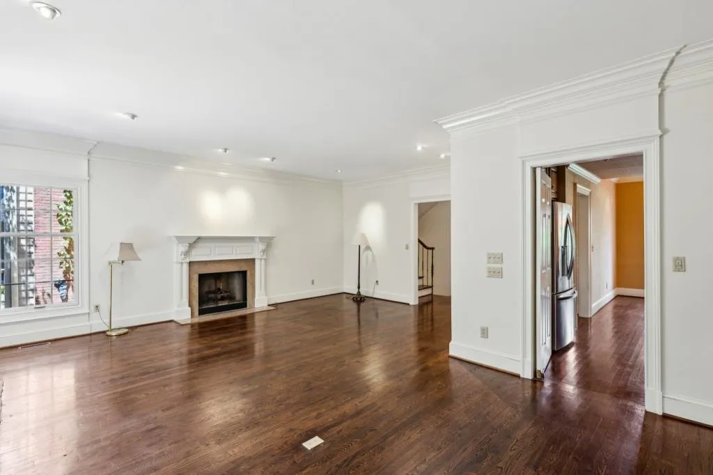 51 Ivy Chase Ne, Atlanta, Georgia 30342, 3 Bedrooms Bedrooms, ,2 BathroomsBathrooms,Residential,For Sale,51 Ivy Chase Ne,7585214