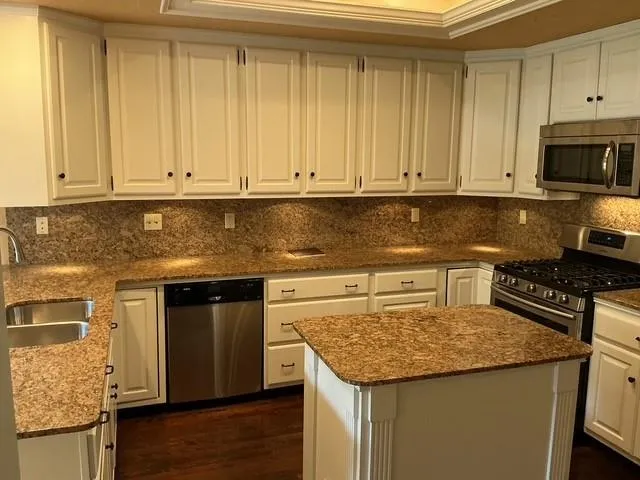 51 Ivy Chase Ne, Atlanta, Georgia 30342, 3 Bedrooms Bedrooms, ,2 BathroomsBathrooms,Residential,For Sale,51 Ivy Chase Ne,7585214