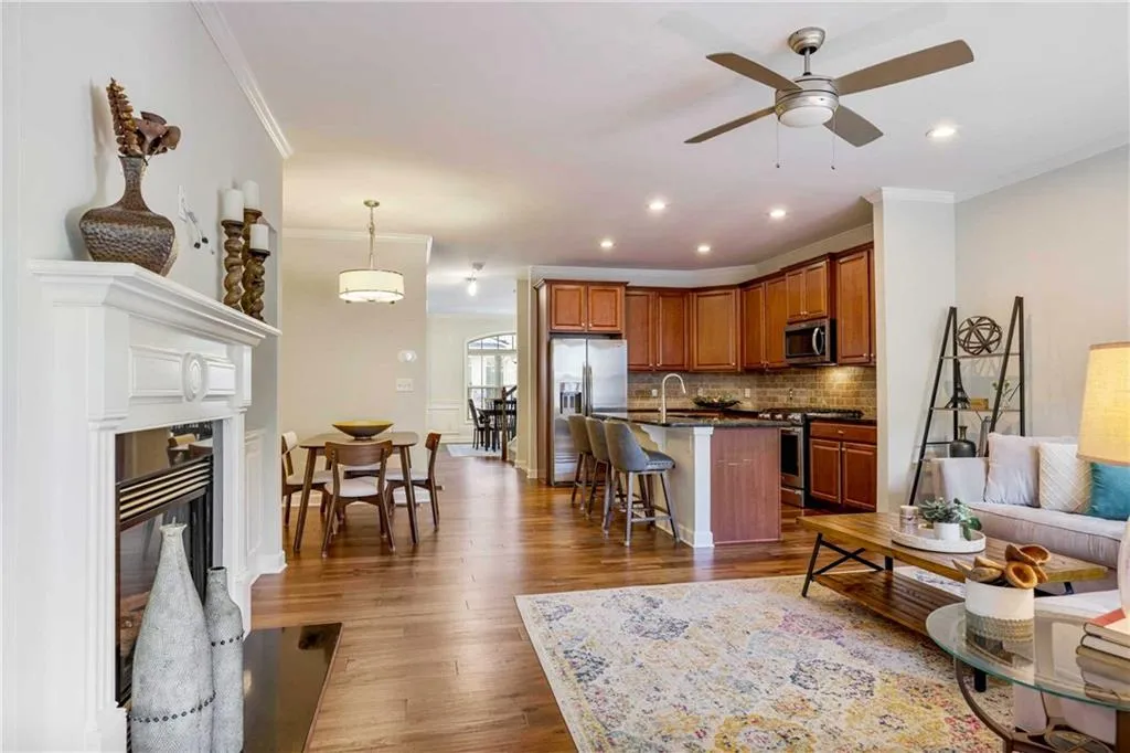 1210 Lavista Circle Ne, Atlanta, Georgia 30324, 3 Bedrooms Bedrooms, ,3 BathroomsBathrooms,Residential,For Sale,1210 Lavista Circle Ne,7610307