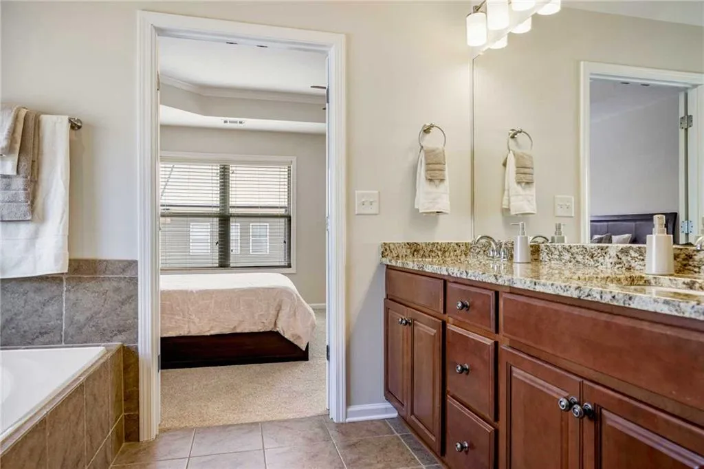 1210 Lavista Circle Ne, Atlanta, Georgia 30324, 3 Bedrooms Bedrooms, ,3 BathroomsBathrooms,Residential,For Sale,1210 Lavista Circle Ne,7610307