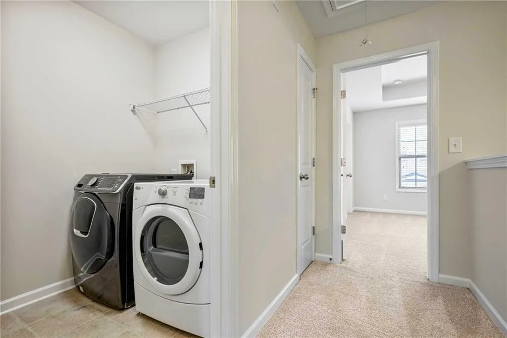 1210 Lavista Circle Ne, Atlanta, Georgia 30324, 3 Bedrooms Bedrooms, ,3 BathroomsBathrooms,Residential,For Sale,1210 Lavista Circle Ne,7610307