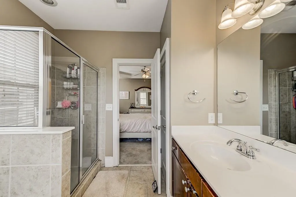 198 Le Gran Cove Ne, Sandy Springs, Georgia 30328, 2 Bedrooms Bedrooms, ,2 BathroomsBathrooms,Residential,Sold,198 Le Gran Cove Ne,7164773