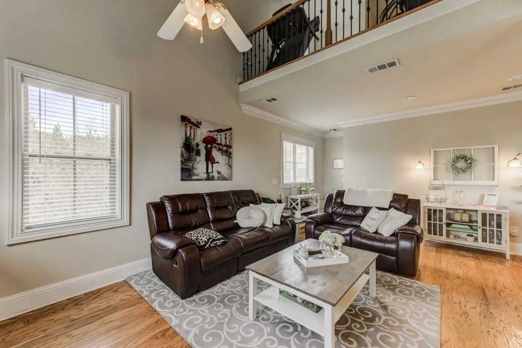 198 Le Gran Cove Ne, Sandy Springs, Georgia 30328, 2 Bedrooms Bedrooms, ,2 BathroomsBathrooms,Residential,Sold,198 Le Gran Cove Ne,7164773