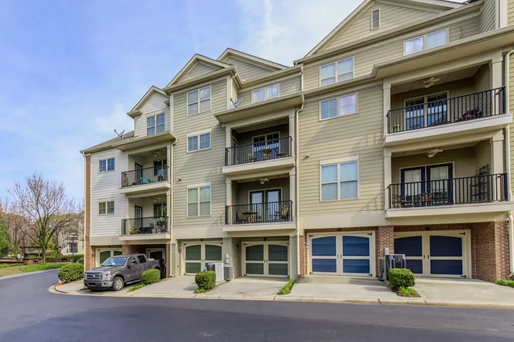 198 Le Gran Cove Ne, Sandy Springs, Georgia 30328, 2 Bedrooms Bedrooms, ,2 BathroomsBathrooms,Residential,Sold,198 Le Gran Cove Ne,7164773