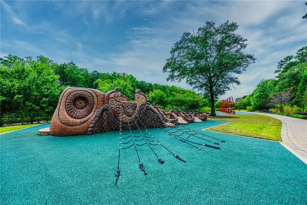 198 Le Gran Cove Ne, Sandy Springs, Georgia 30328, 2 Bedrooms Bedrooms, ,2 BathroomsBathrooms,Residential,Sold,198 Le Gran Cove Ne,7164773