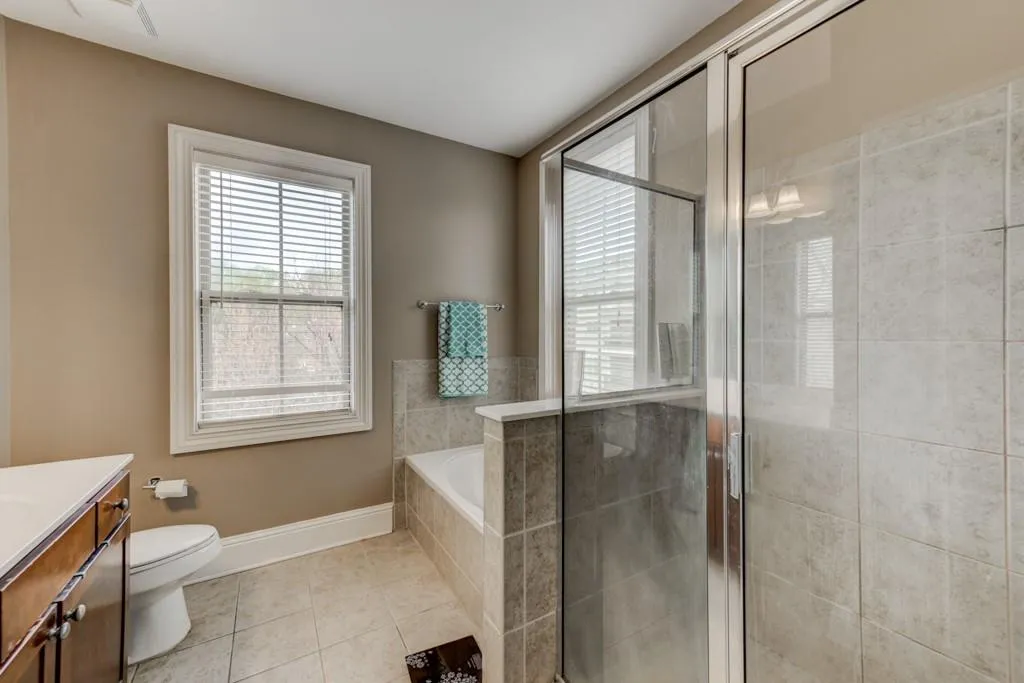 198 Le Gran Cove Ne, Sandy Springs, Georgia 30328, 2 Bedrooms Bedrooms, ,2 BathroomsBathrooms,Residential,Sold,198 Le Gran Cove Ne,7164773