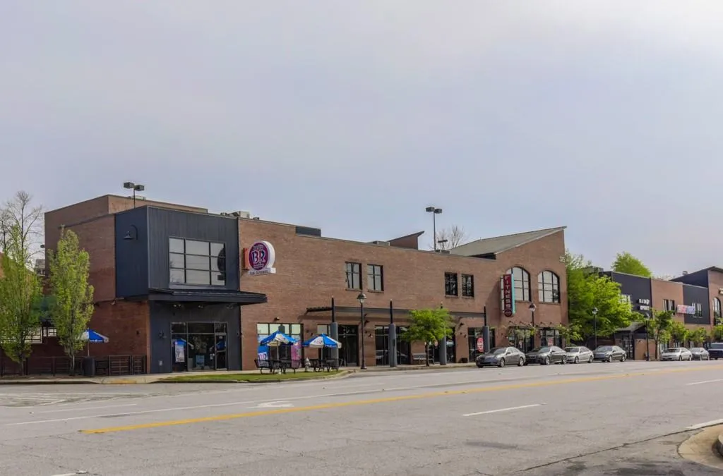 198 Le Gran Cove Ne, Sandy Springs, Georgia 30328, 2 Bedrooms Bedrooms, ,2 BathroomsBathrooms,Residential,Sold,198 Le Gran Cove Ne,7164773