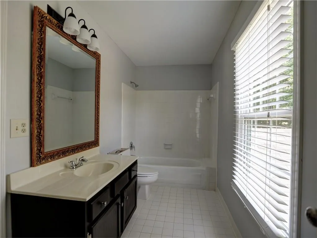 9075 Carroll Manor Drive, Sandy Springs, Georgia 30350, 3 Bedrooms Bedrooms, ,2 BathroomsBathrooms,Residential,Sold,9075 Carroll Manor Drive,6024592