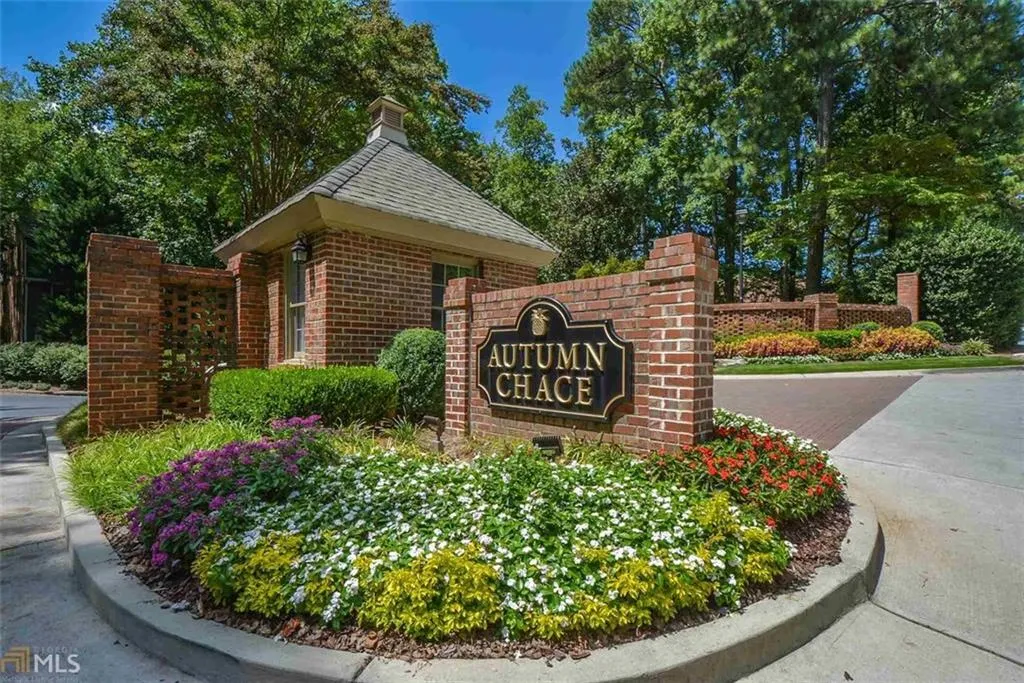 476 The North Chace, Sandy Springs, Georgia 30328, 3 Bedrooms Bedrooms, ,2 BathroomsBathrooms,Residential,Sold,476 The North Chace,6913899