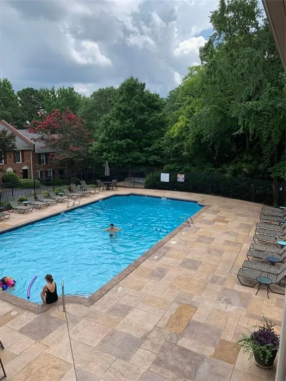 476 The North Chace, Sandy Springs, Georgia 30328, 3 Bedrooms Bedrooms, ,2 BathroomsBathrooms,Residential,Sold,476 The North Chace,6913899