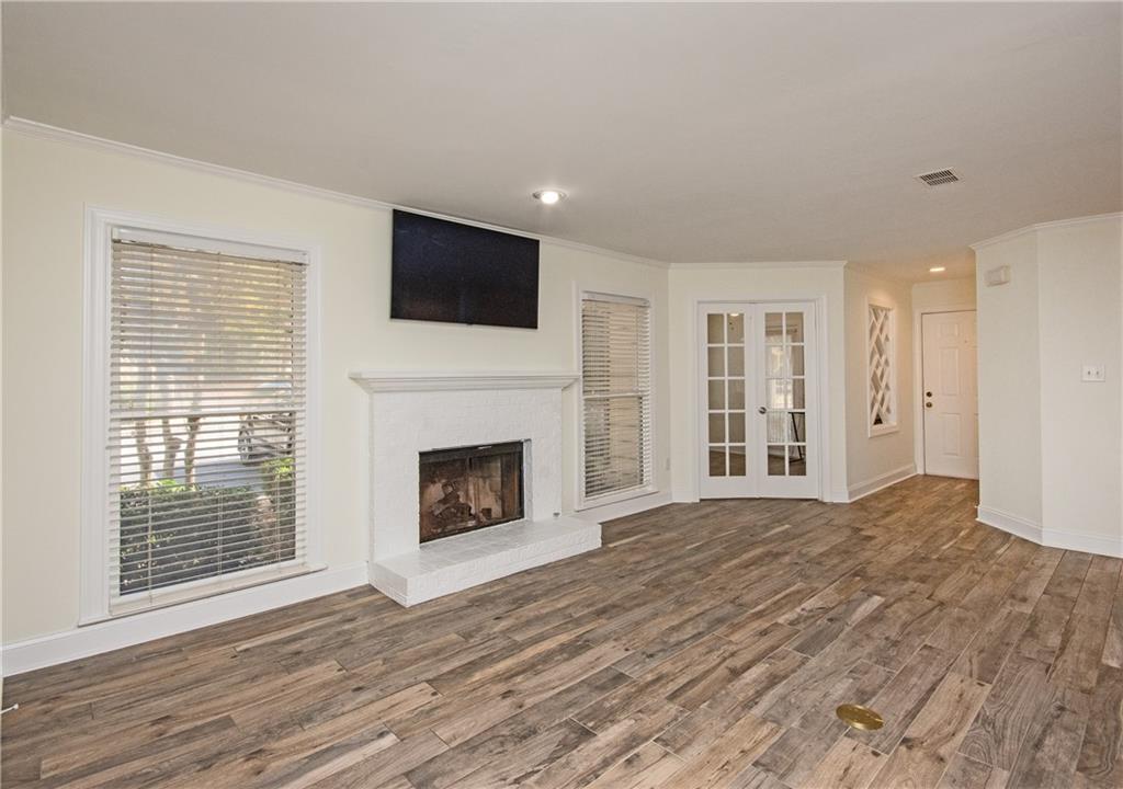 402 Abingdon Way Unit 402, Sandy Springs, Georgia 30328, 2 Bedrooms Bedrooms, ,2 BathroomsBathrooms,Residential,Sold,402 Abingdon Way Unit 402,7297278