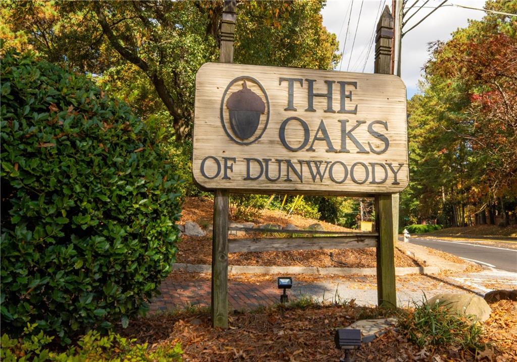 402 Abingdon Way Unit 402, Sandy Springs, Georgia 30328, 2 Bedrooms Bedrooms, ,2 BathroomsBathrooms,Residential,Sold,402 Abingdon Way Unit 402,7297278