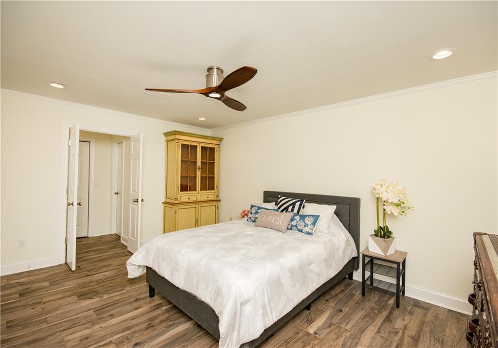 402 Abingdon Way Unit 402, Sandy Springs, Georgia 30328, 2 Bedrooms Bedrooms, ,2 BathroomsBathrooms,Residential,Sold,402 Abingdon Way Unit 402,7297278