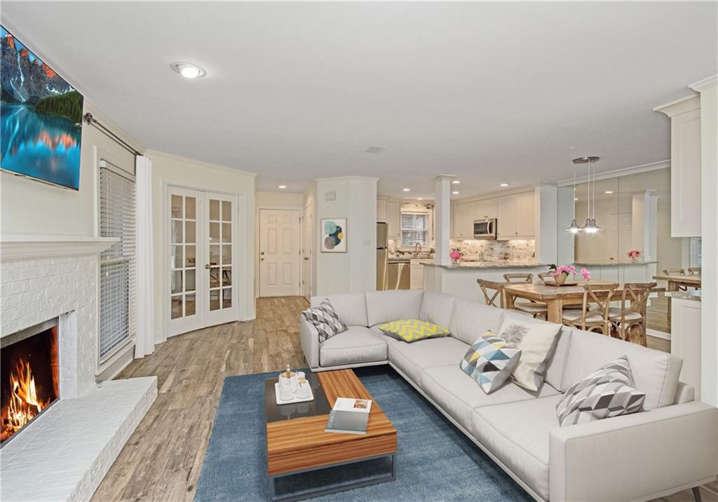 402 Abingdon Way Unit 402, Sandy Springs, Georgia 30328, 2 Bedrooms Bedrooms, ,2 BathroomsBathrooms,Residential,Sold,402 Abingdon Way Unit 402,7297278