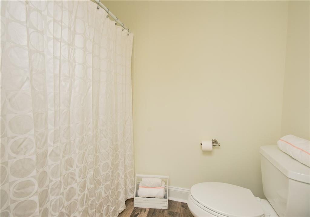 402 Abingdon Way Unit 402, Sandy Springs, Georgia 30328, 2 Bedrooms Bedrooms, ,2 BathroomsBathrooms,Residential,Sold,402 Abingdon Way Unit 402,7297278